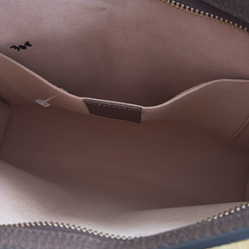 GUCCI MENS BAG - Picture 7 of 12